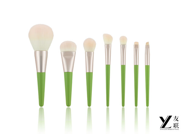 Nueva llegada ｜ Ritmo floral - Green Pink Flower Many Many Set de mando de mango de madera despierta su elegante look de maquillaje!