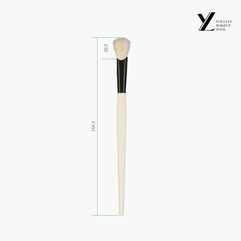 Cepillo de sombra de ojos grande en forma de pulgar